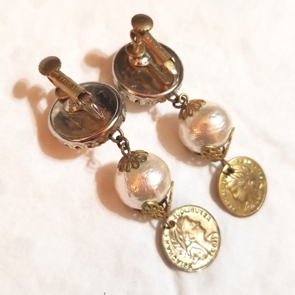 Rare Miriam Haskell Vintage Pearl Republique Francais Coin Earrings - Picture 5 of 10